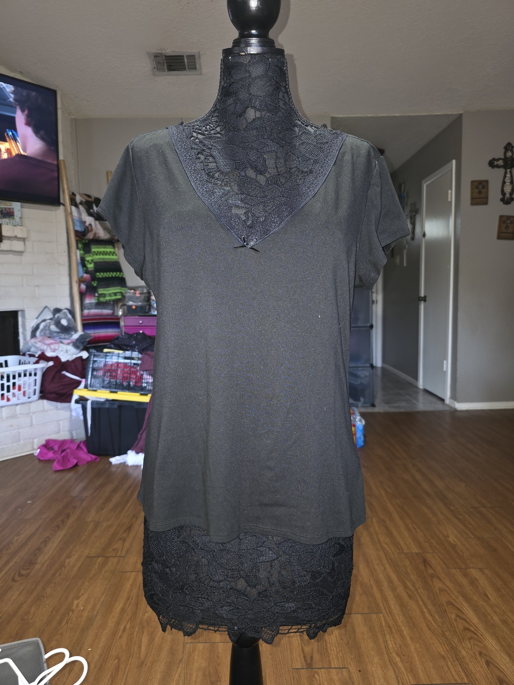 VENUS Black Lace V‑Neck Short Tunic with Lace Hem